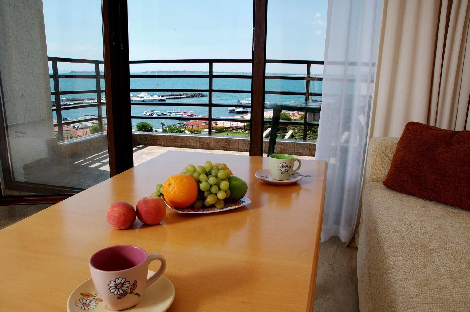 Diamond Apartments Sveti Vlas Exteriör bild
