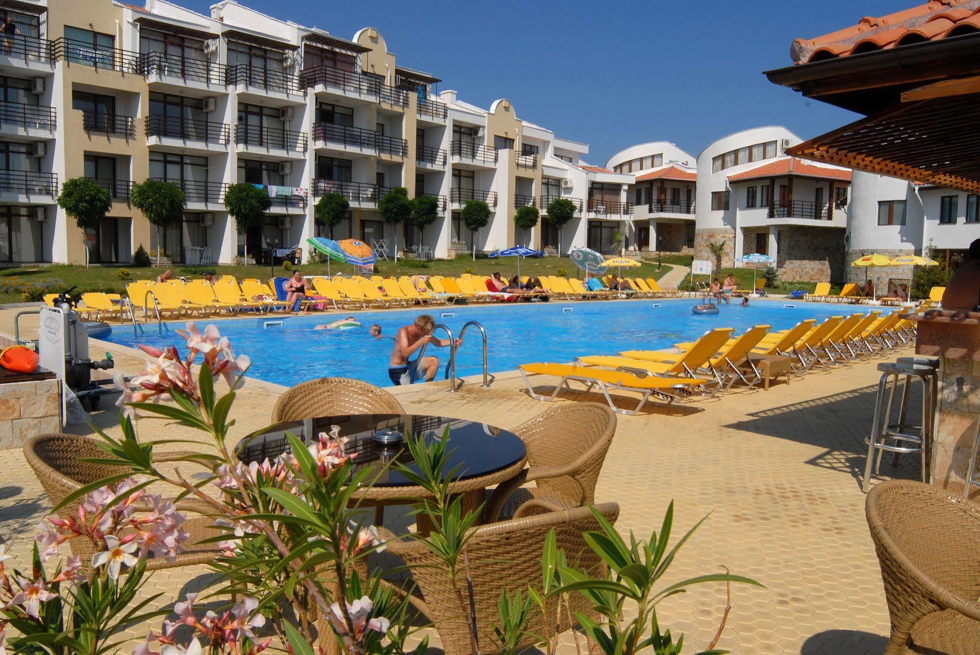 Diamond Apartments Sveti Vlas Exteriör bild